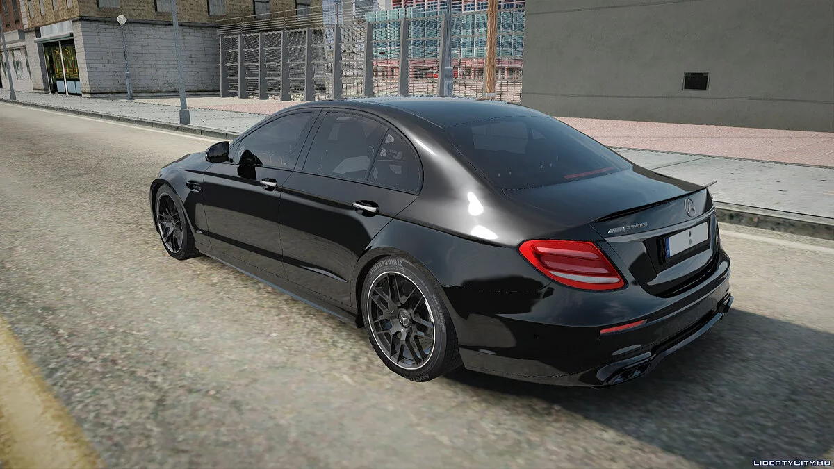Mercedes-Benz E63s AMG / GTA San Andreas