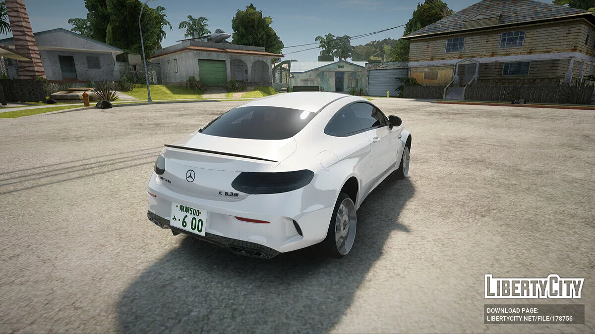 Mercedes-Benz C63 S AMG Damaged / GTA San Andreas