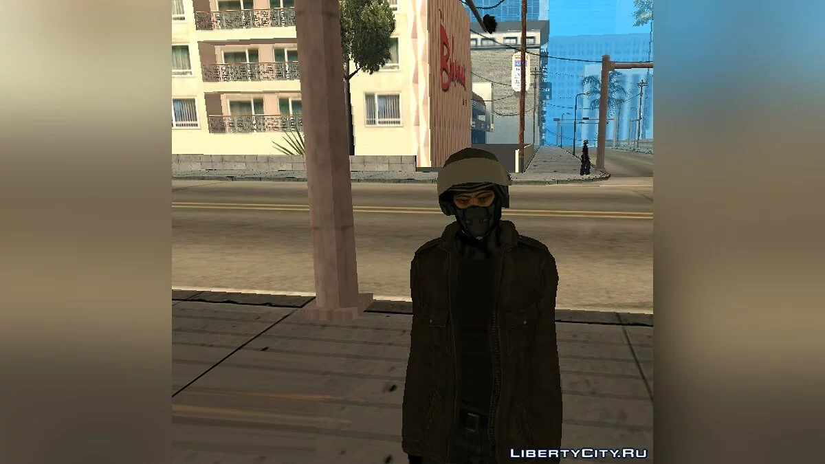 Человек в шлеме полицейского / GTA San Andreas