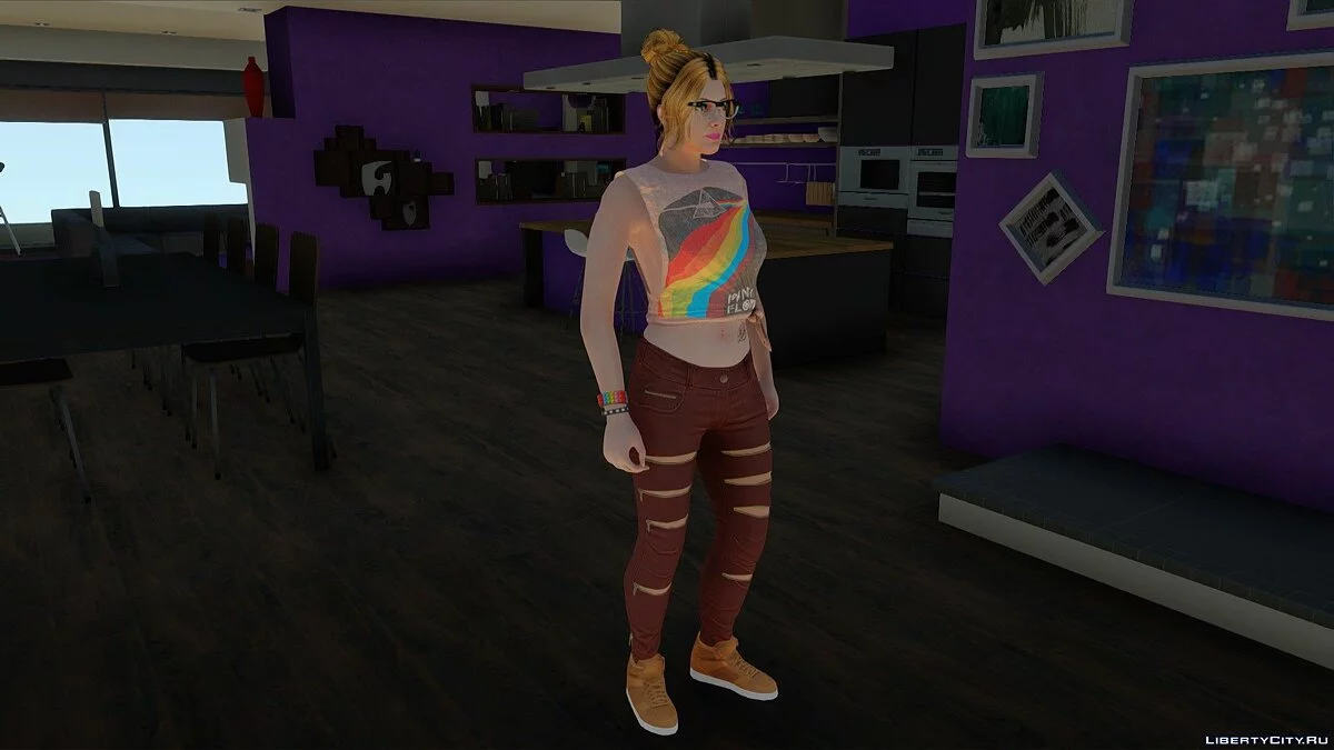 Рандомный скин девушки Outher 3 из GTA Online / GTA San Andreas