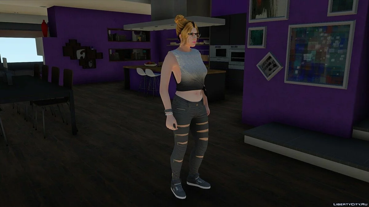 Рандомный скин девушки Outher 3 из GTA Online / GTA San Andreas