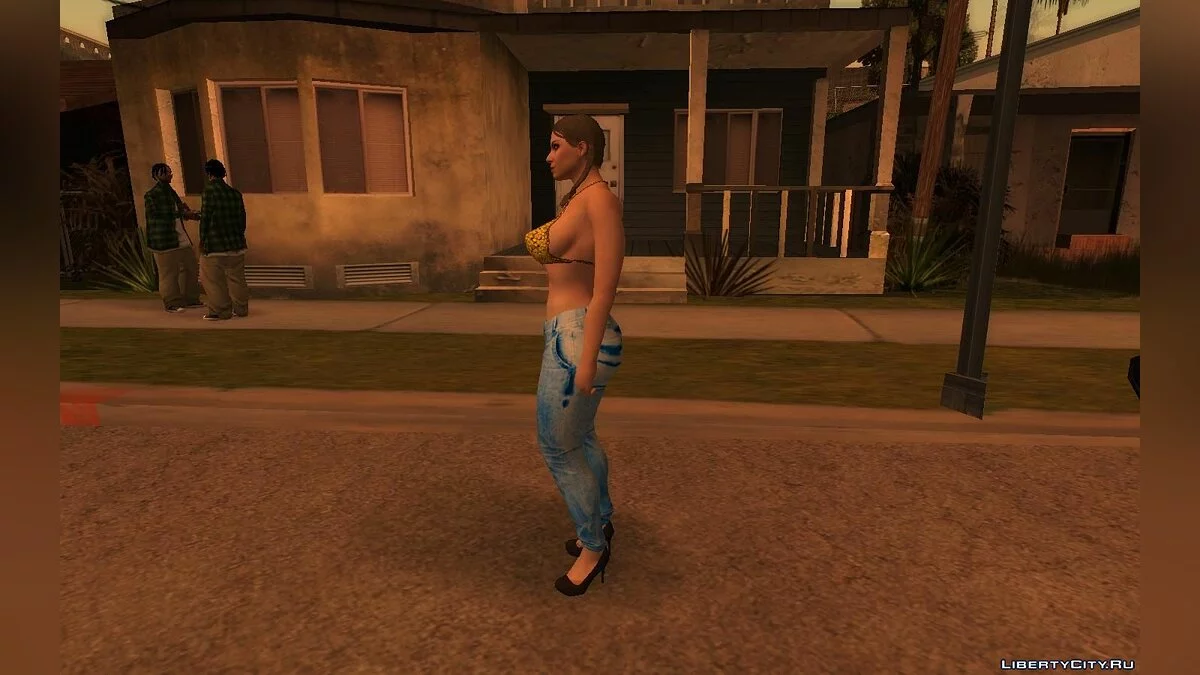 Сексуальная девушка из GTA Online / GTA San Andreas