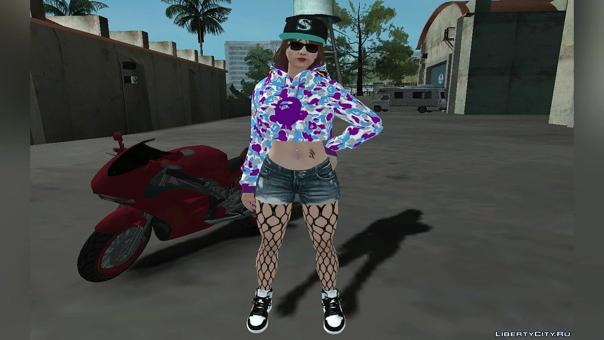 Рандомный женский скин из GTA Online  / GTA San Andreas