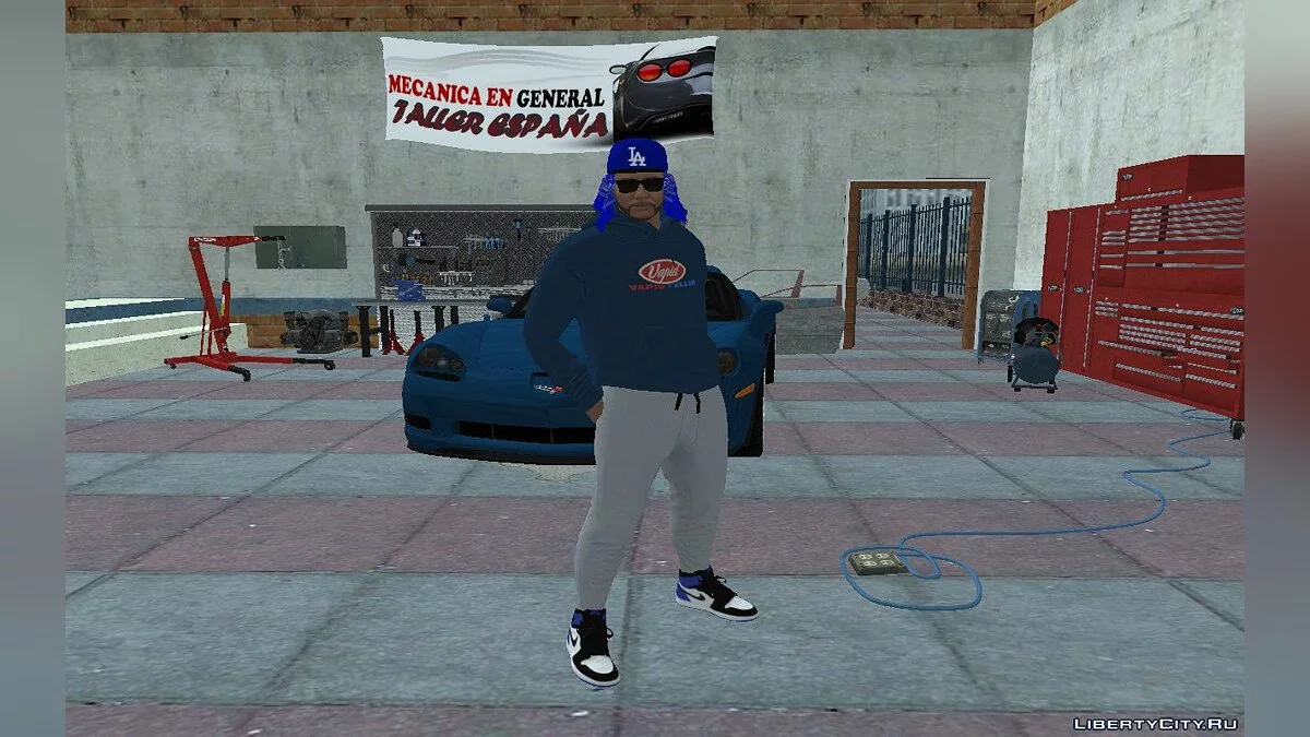 Рандомный скин мужчины-гангстера из GTA Online