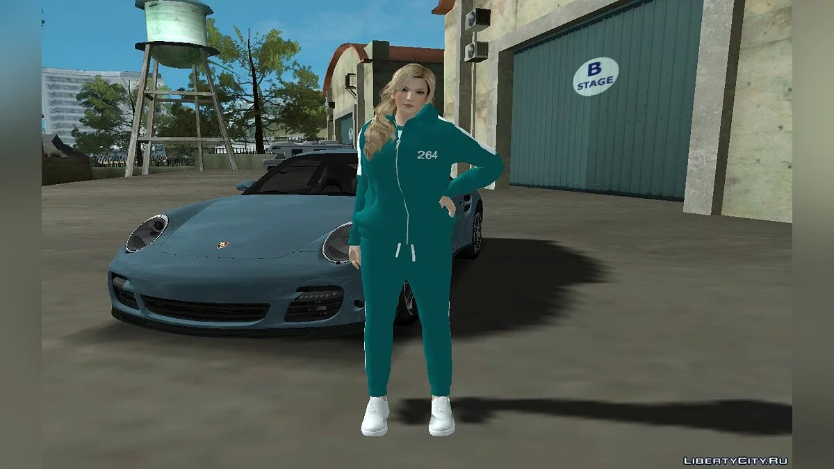 Сара Брайан в костюме №264 из сериала "Игра в кальмара" / GTA San Andreas