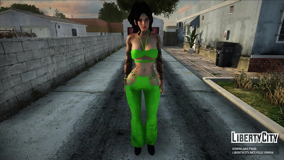 Девушка в зеленом наряде / GTA San Andreas