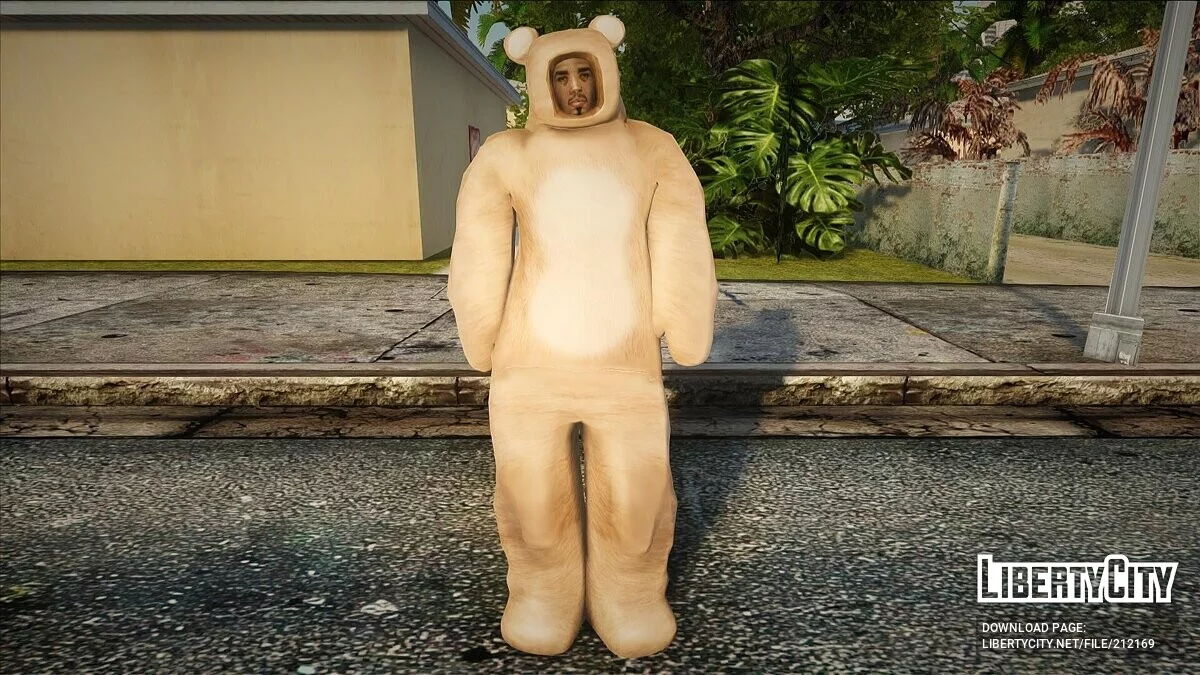 Цезарь в костюме медведя / GTA San Andreas