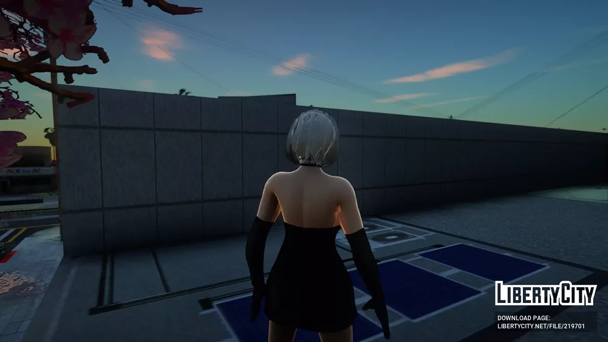 2B из NieR: Automata в элегантном чёрном платье / GTA San Andreas