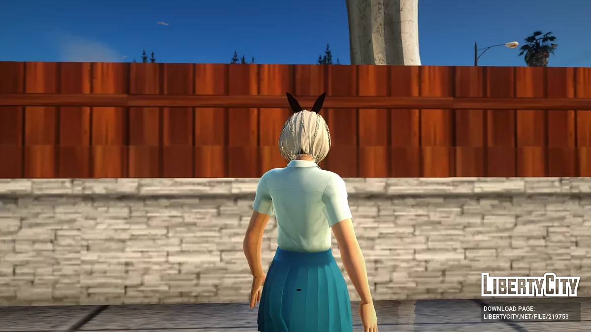 2B из NieR: Automata в школьной униформе Индонезии / GTA San Andreas