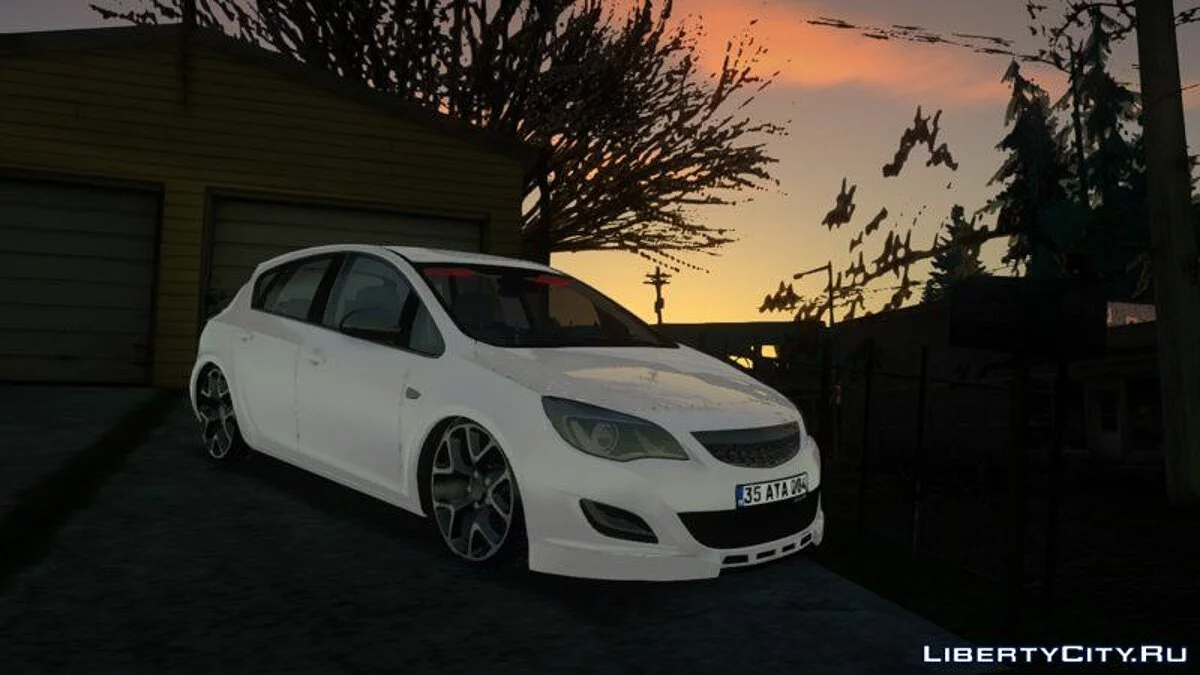 Opel Astra J / GTA San Andreas