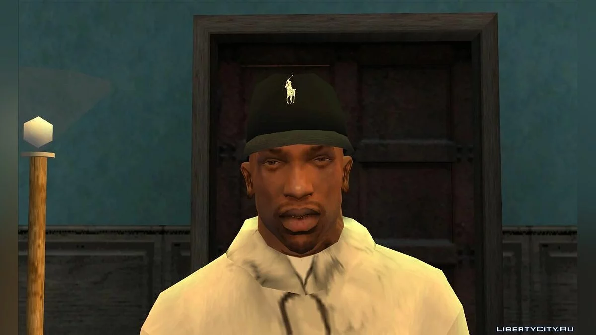 Кепка Ralph Lauren + худи Burberry / GTA San Andreas