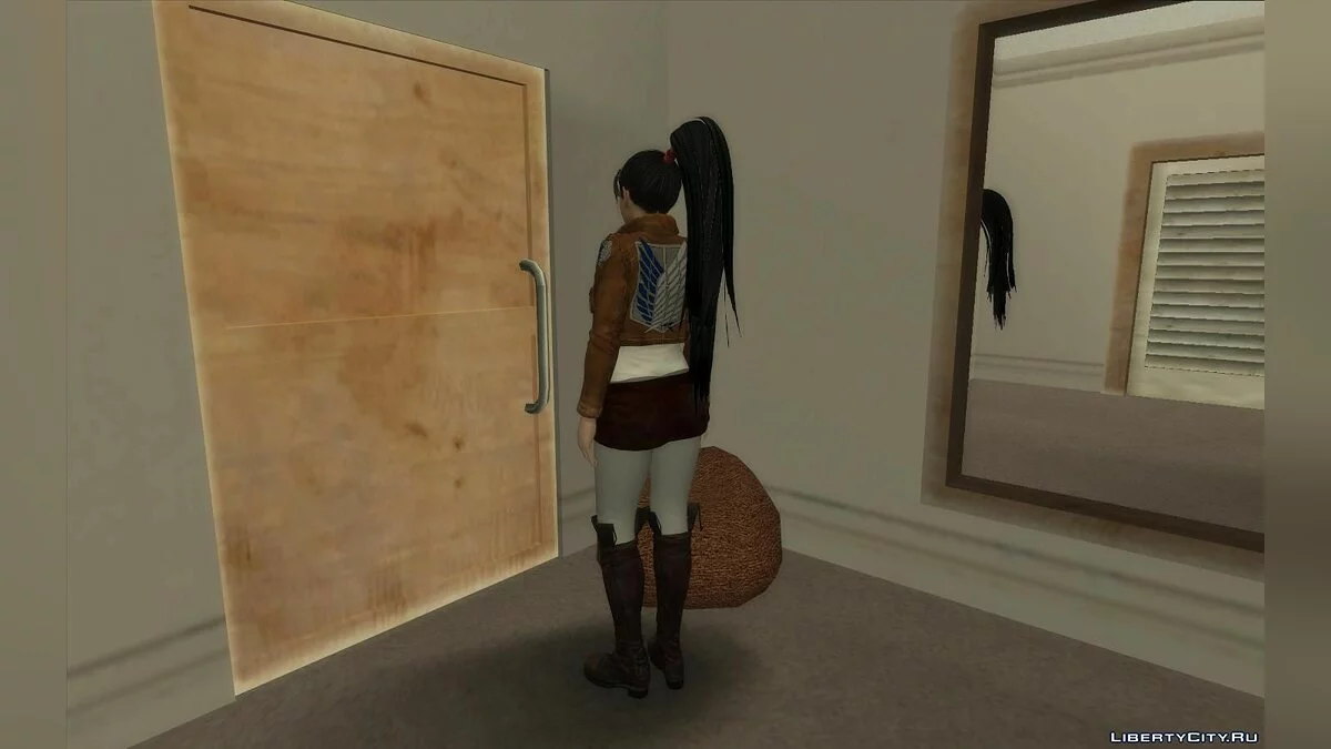 Момиджи в костюме из игры Attack on Titan / GTA San Andreas