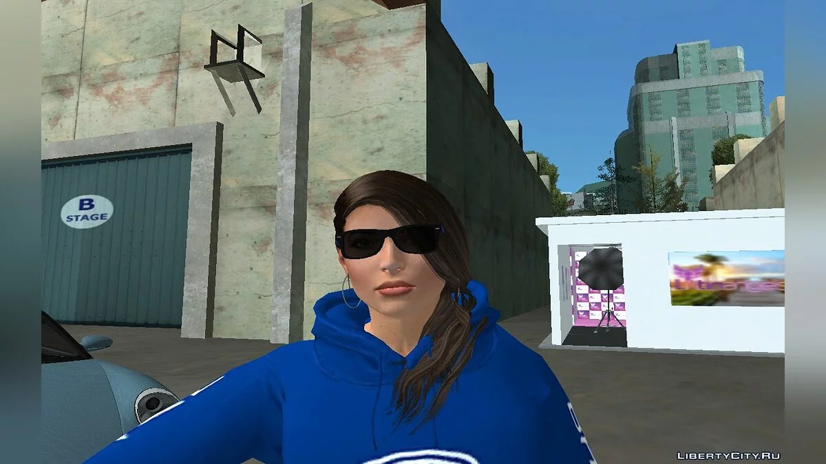 Лара Крофт из Tomb Raider / GTA San Andreas