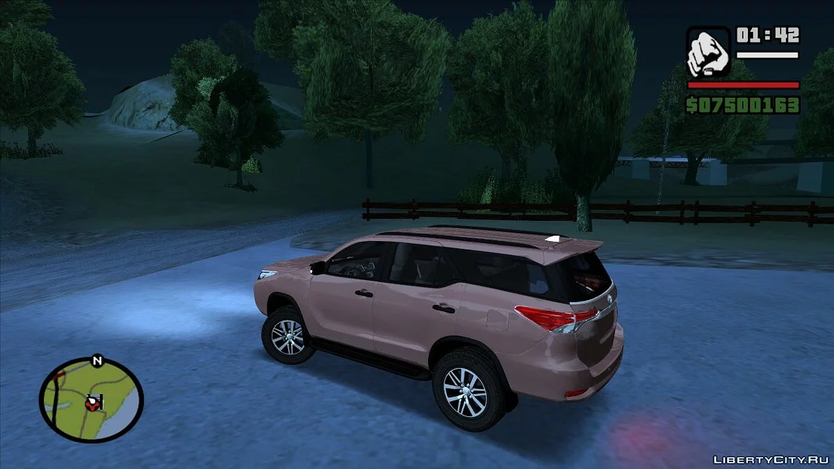 Toyota Hilux SW4 2017+Leve  / GTA San Andreas