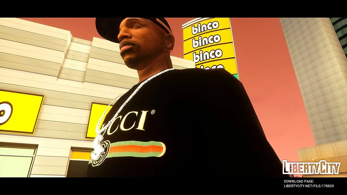 Черная футболка Гуччи / GTA San Andreas: The Definitive Edition