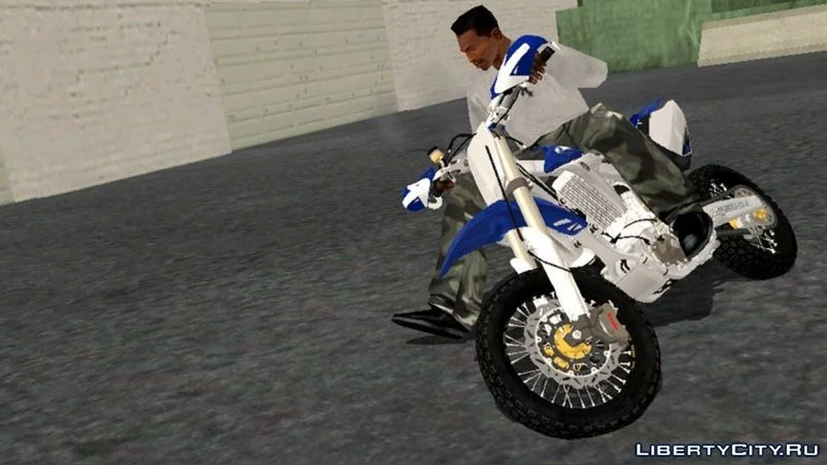 Yamaha YZF 450 Supermoto 2015  / GTA San Andreas (iOS, Android)