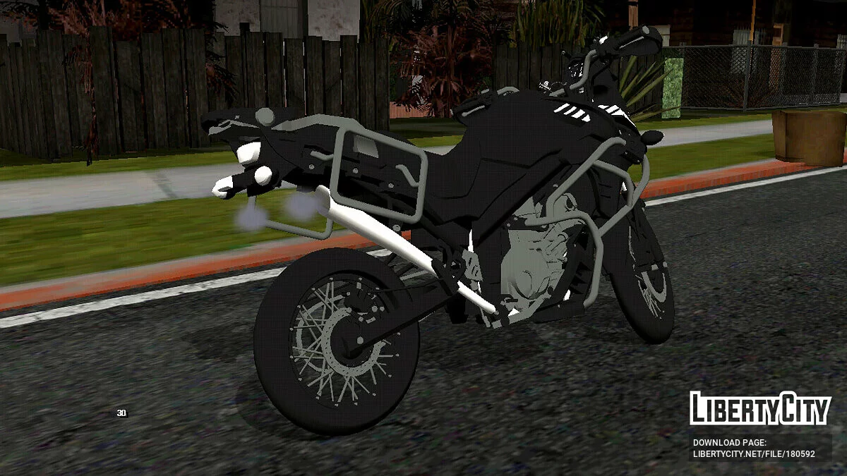 V Strom 250 XT Dichavada / GTA San Andreas (iOS, Android)