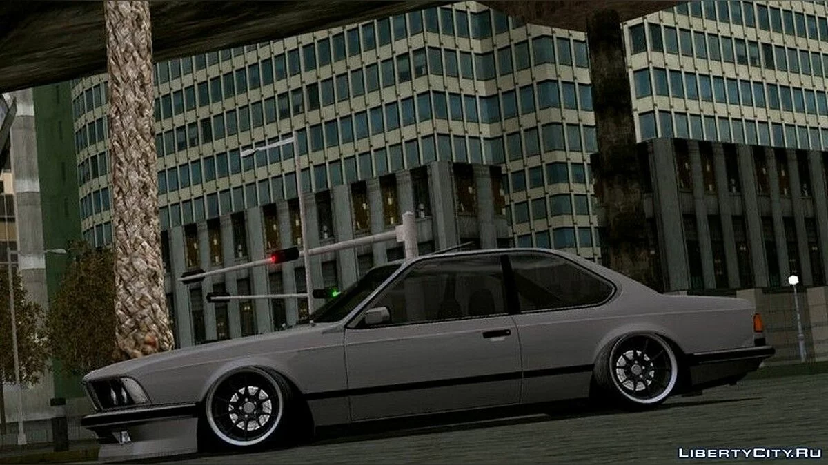 BMW M6 e26 / GTA San Andreas (iOS, Android)