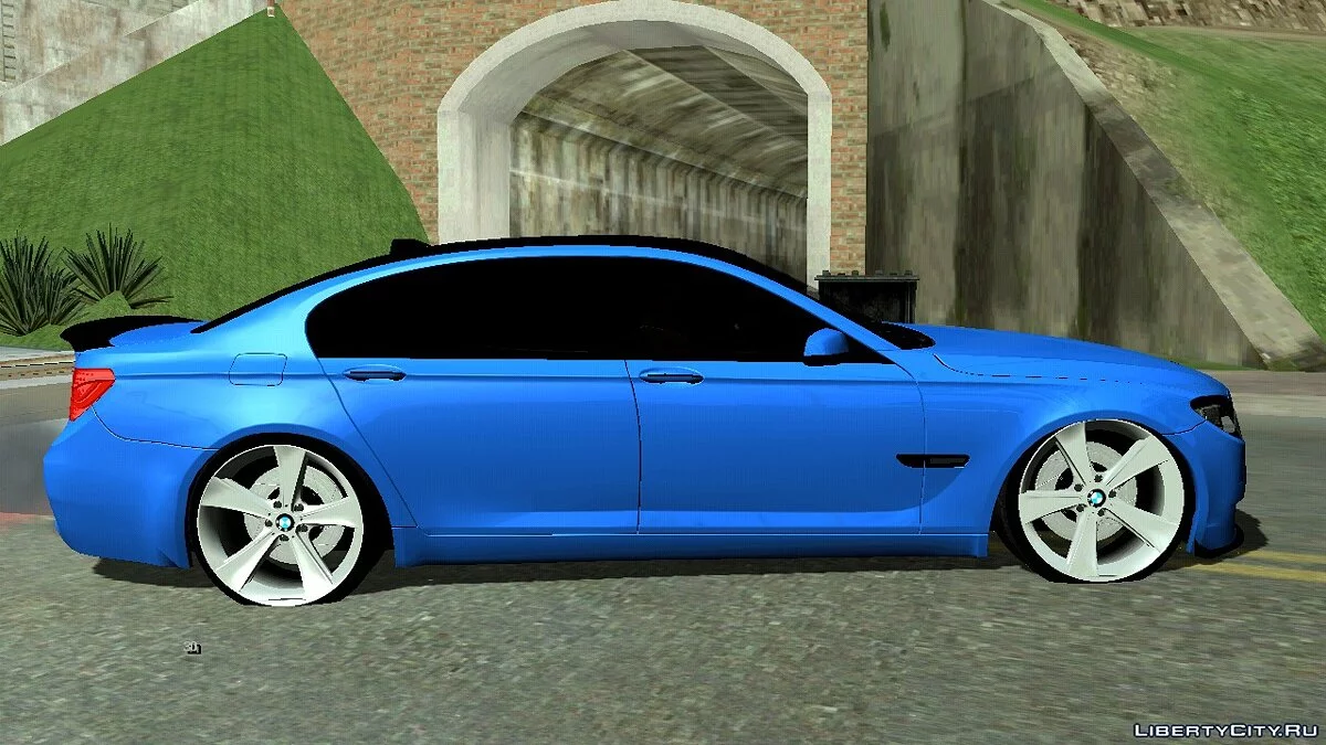 BMW 7 Series F01 Tuned / GTA San Andreas (iOS, Android)