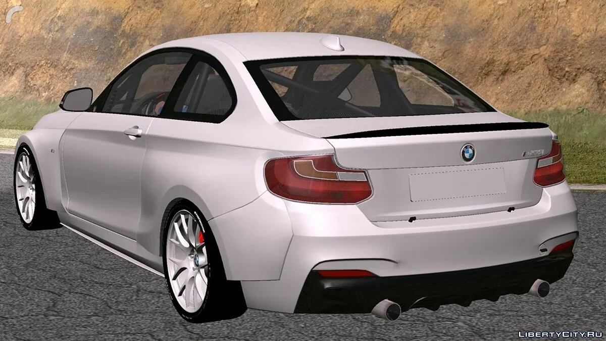 BMW M235I / GTA San Andreas (iOS, Android)