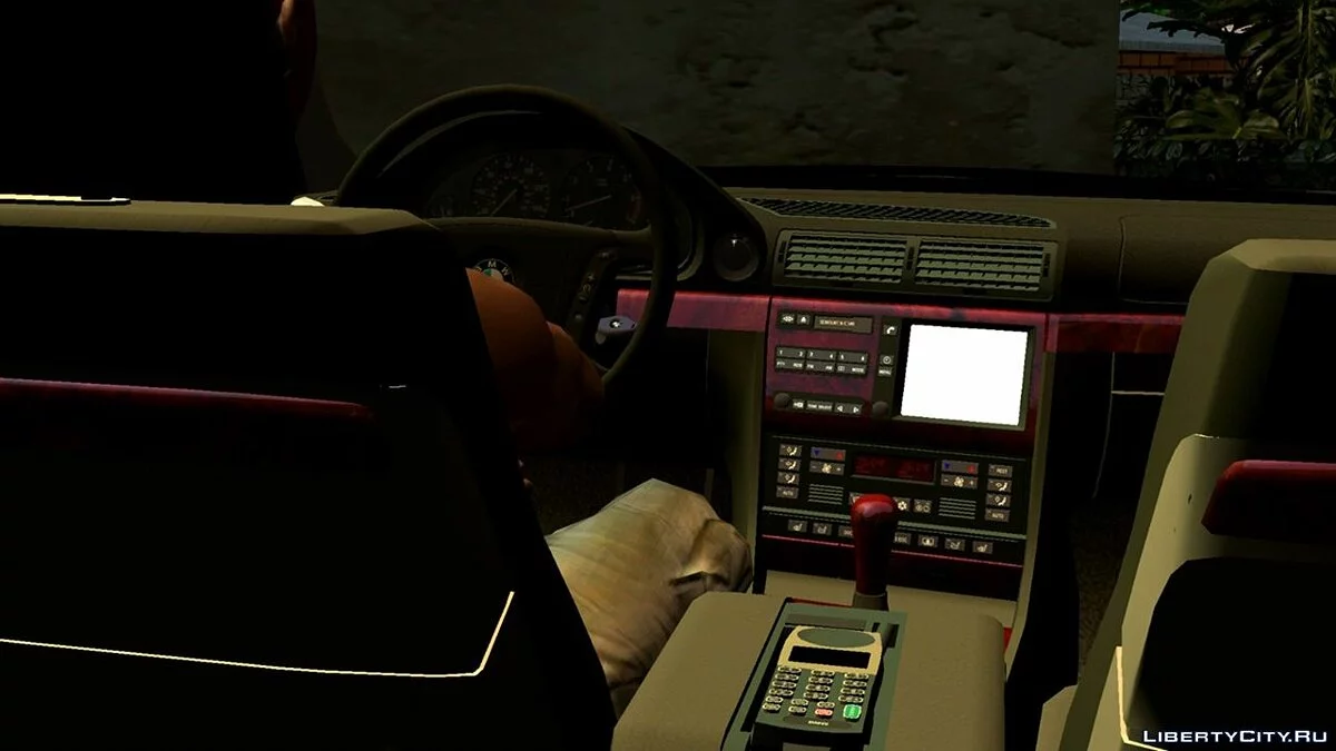 BMW 750i E38 2001 / GTA San Andreas (iOS, Android)