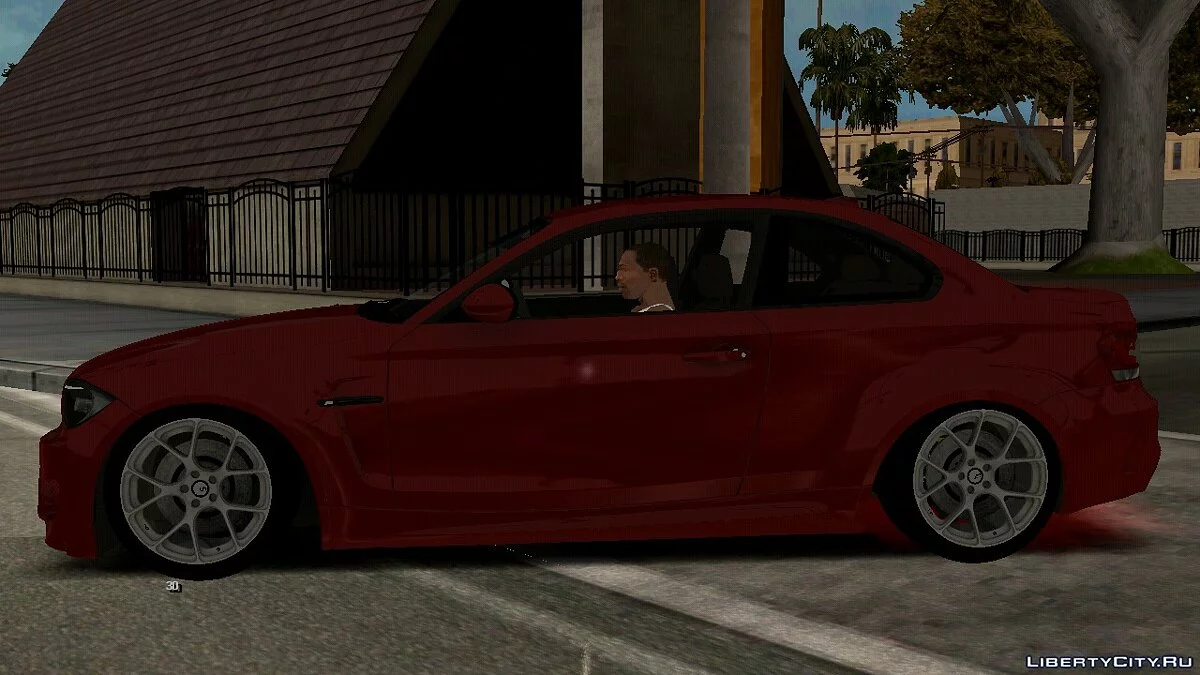 BMW M1 / GTA San Andreas (iOS, Android)