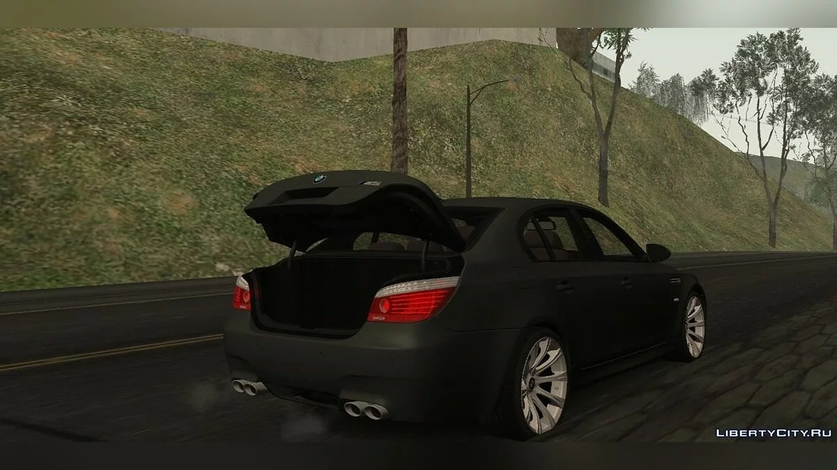 BMW M5 E60 / GTA San Andreas (iOS, Android)