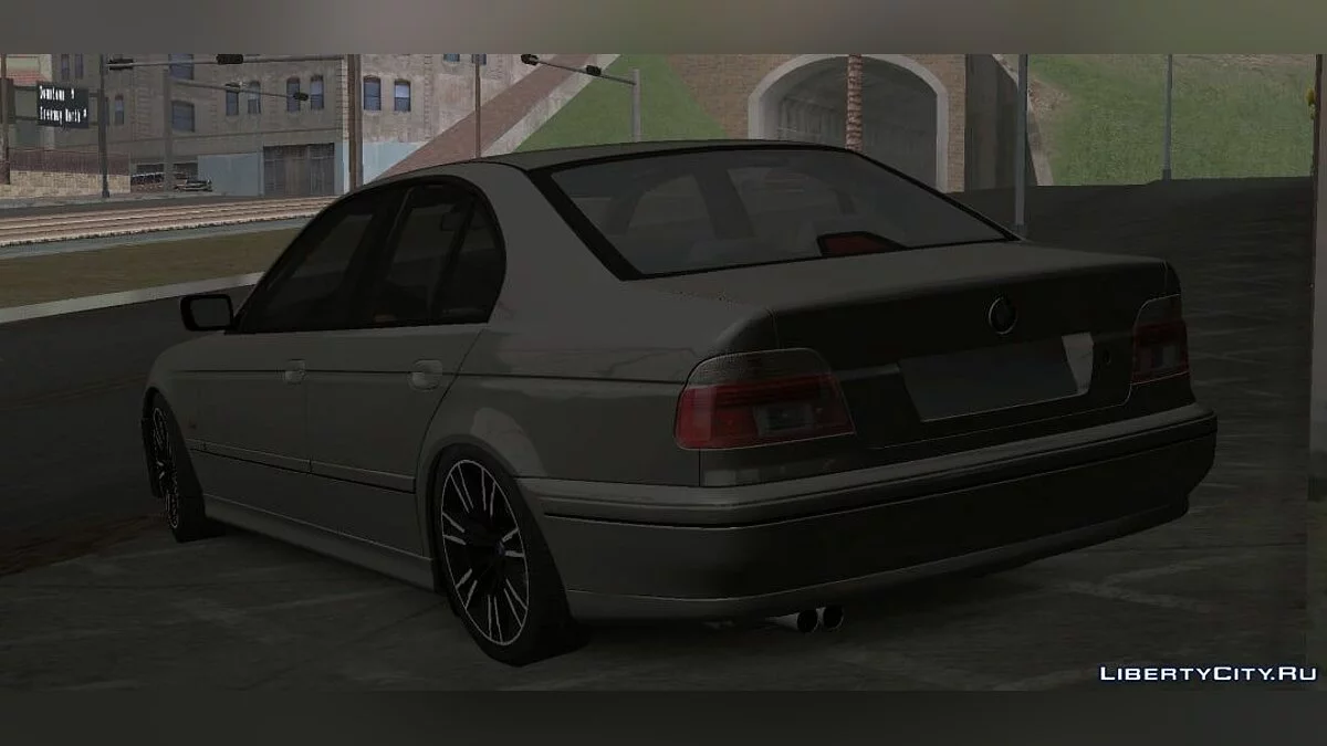BMW E39 / GTA San Andreas (iOS, Android)