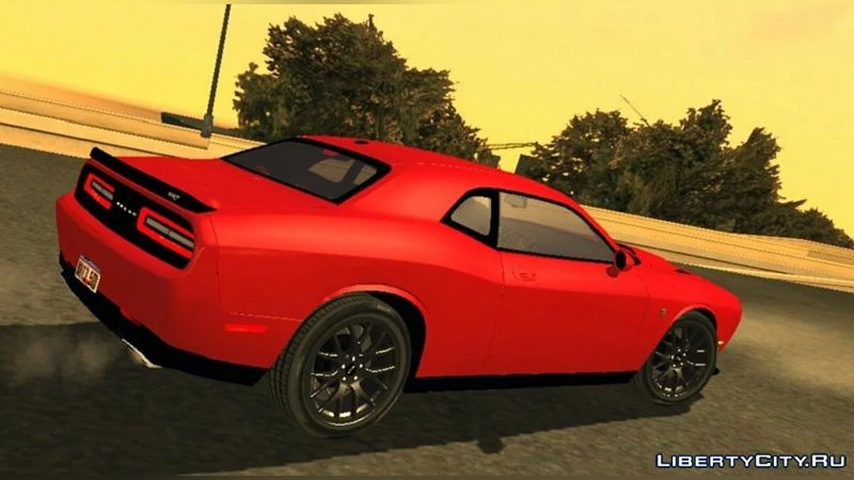 Dodge Challenger SRT Hellcat 2015 / GTA San Andreas (iOS, Android)