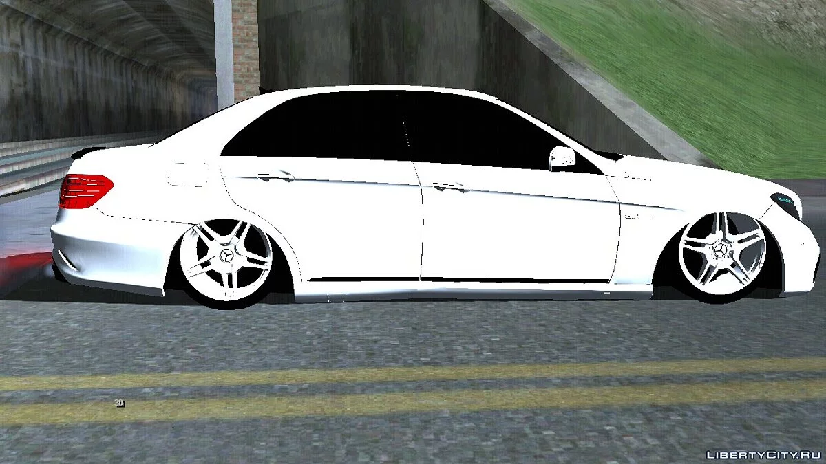 Mercedes-Benz E63 AMG (только DFF) / GTA San Andreas (iOS, Android)