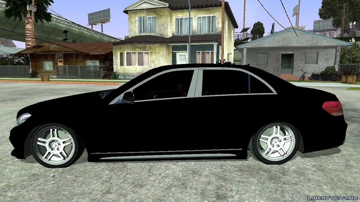 Mercedes-Benz E250 / GTA San Andreas (iOS, Android)