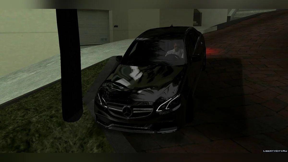 Mercedes-Benz W212 E63 AMG / GTA San Andreas (iOS, Android)