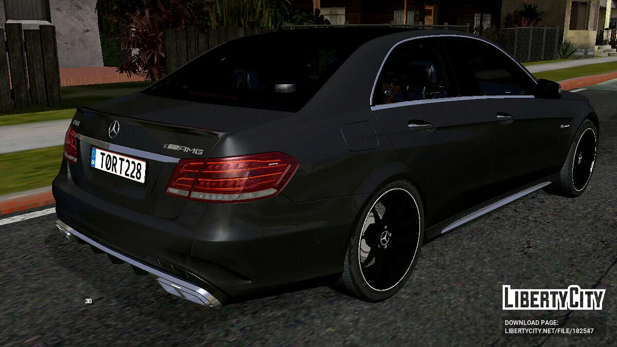 Mercedes-Benz E63 W212 / GTA San Andreas (iOS, Android)