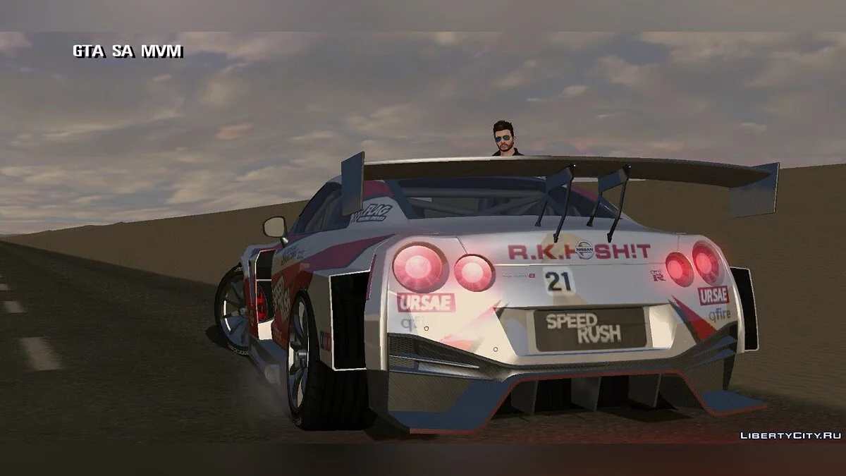 Nissan GT-R (R35) / GTA San Andreas (iOS, Android)