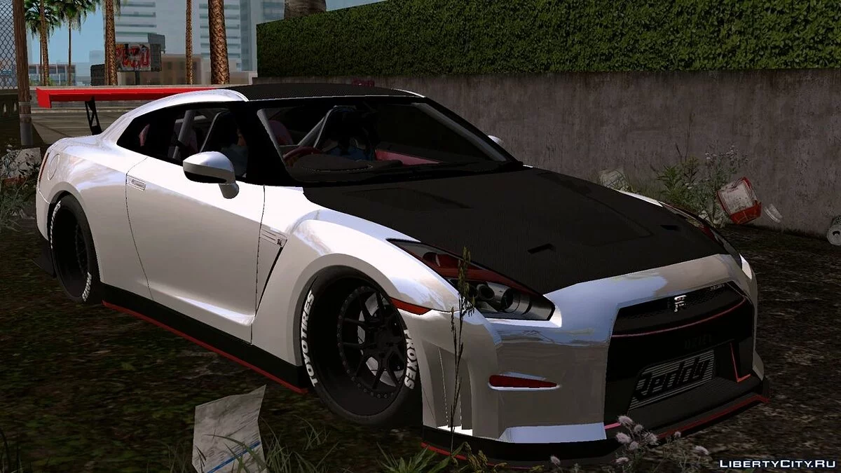 Nissan GTR R25 / GTA San Andreas (iOS, Android)