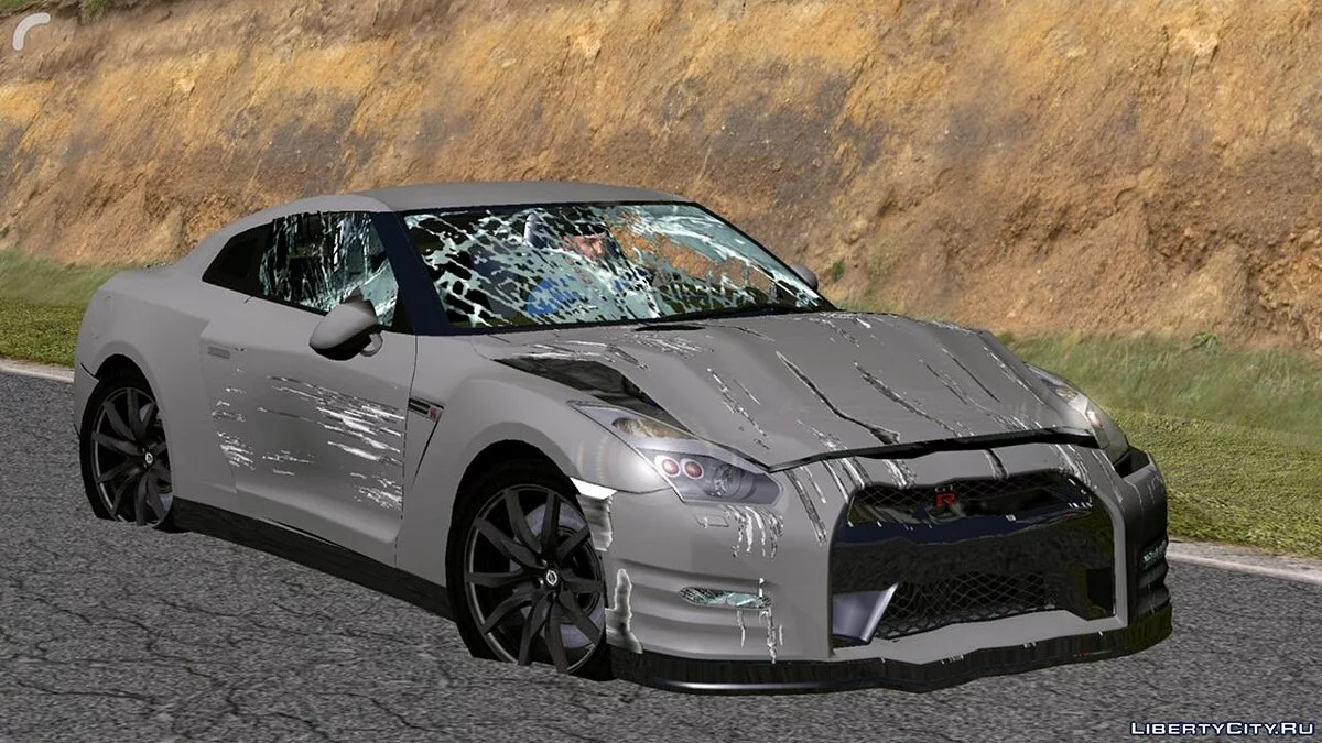 Nissan GTR R35 / GTA San Andreas (iOS, Android)