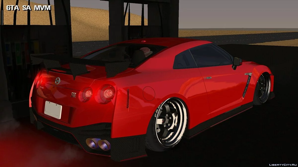 Nissan GTR R35 / GTA San Andreas (iOS, Android)