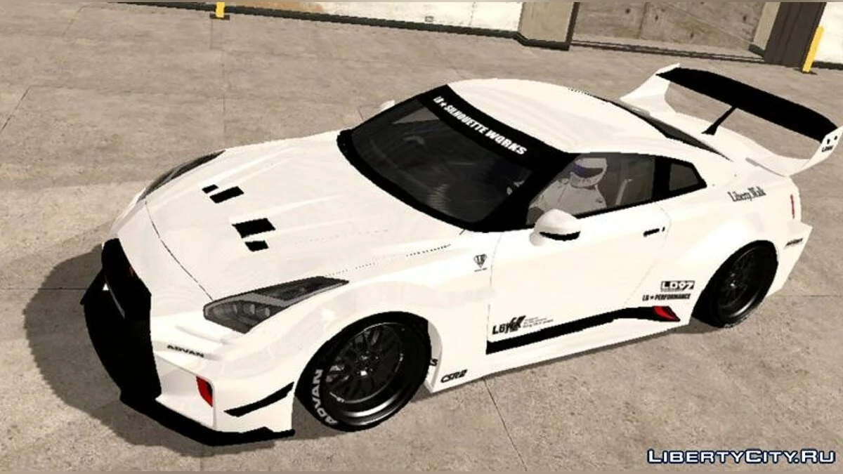 Nissan GTR R35 / GTA San Andreas (iOS, Android)