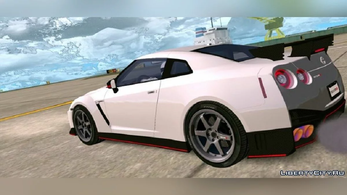 Nissan GTR R35 Nismo 2018 / GTA San Andreas (iOS, Android)