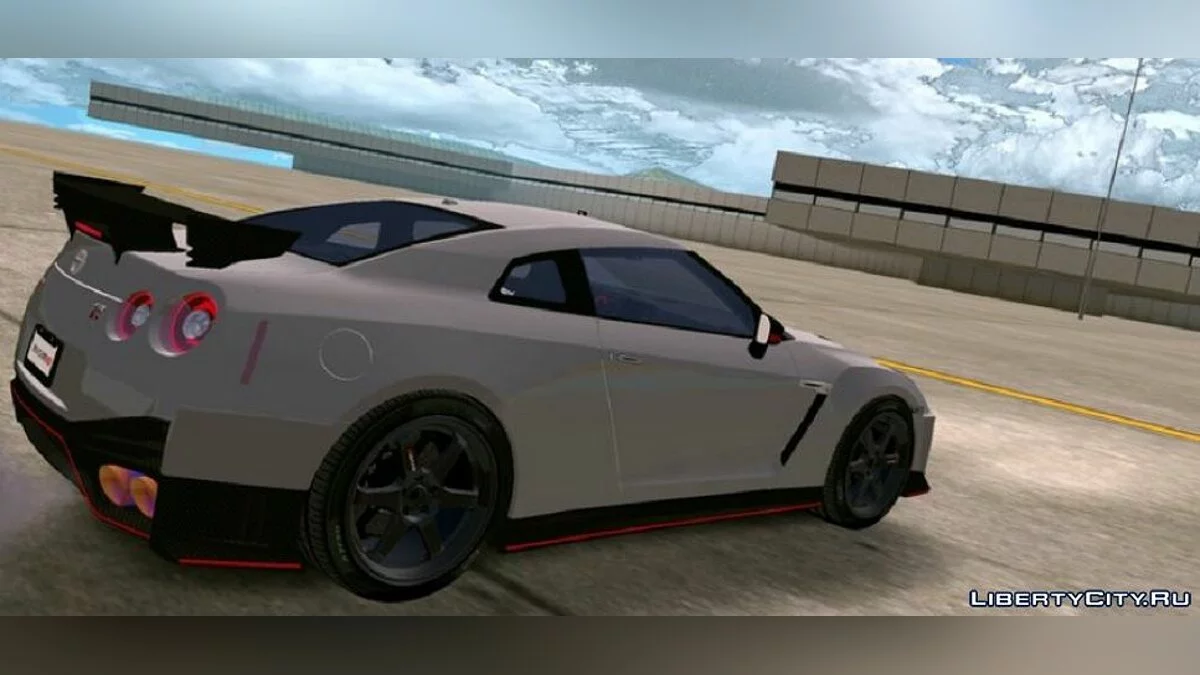 Nissan GTR R35 Nismo 2018 / GTA San Andreas (iOS, Android)