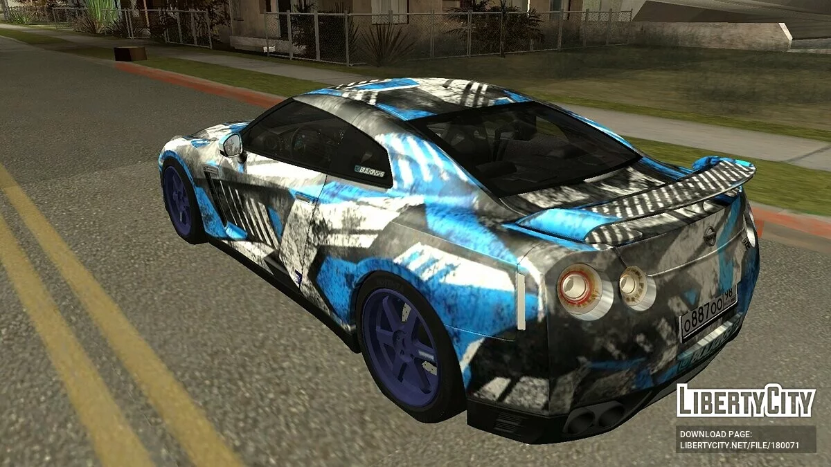 Nissan GTR R35 / GTA San Andreas (iOS, Android)