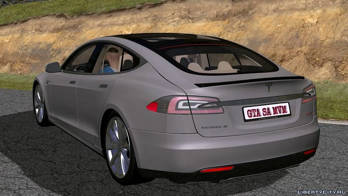 Tesla Model S / GTA San Andreas (iOS, Android)