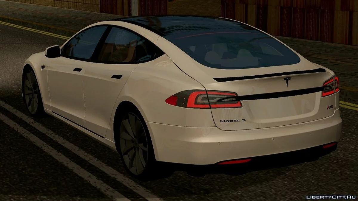 Tesla Model S / GTA San Andreas (iOS, Android)
