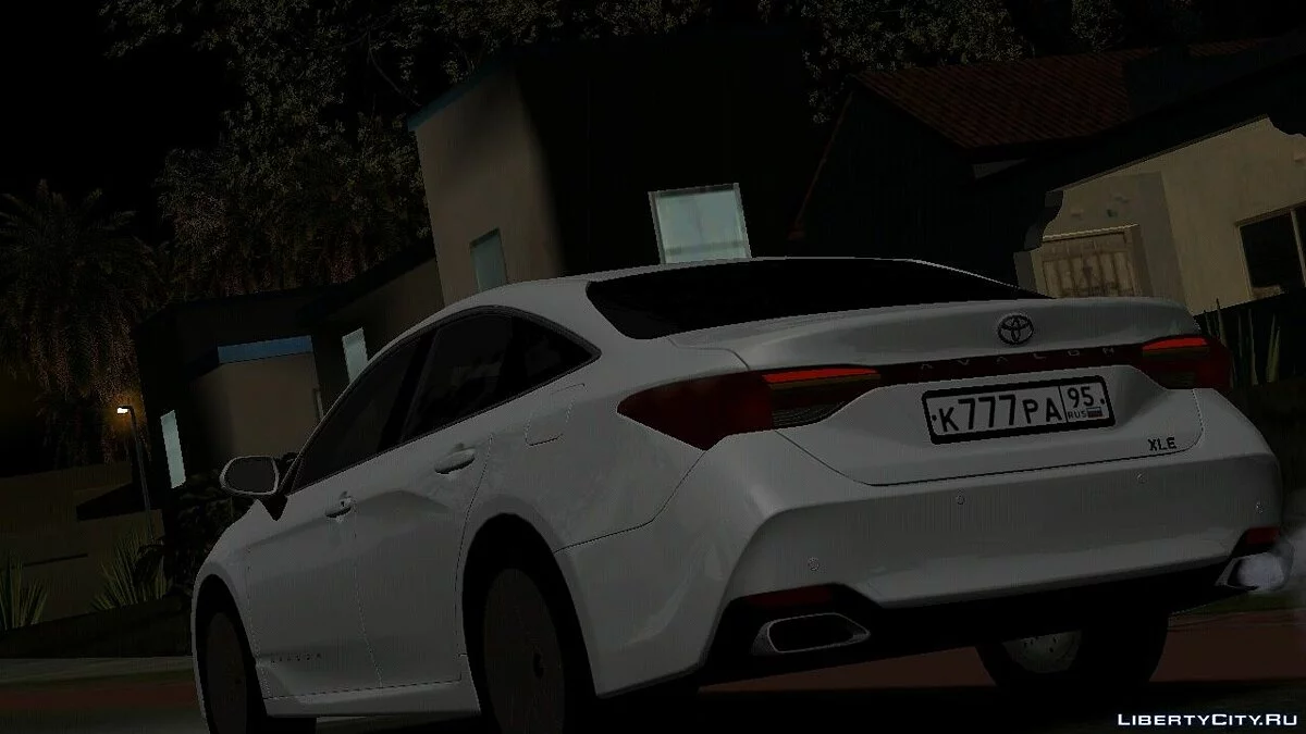 Toyota Avalon 2019 / GTA San Andreas (iOS, Android)