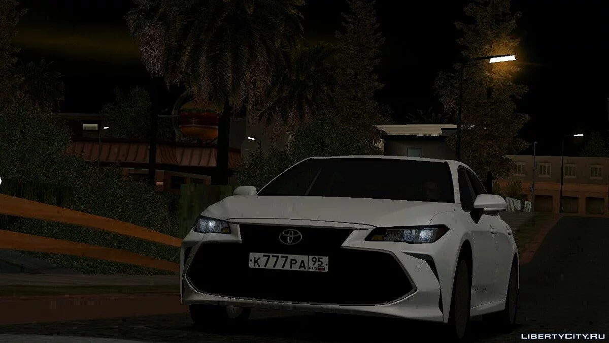Toyota Avalon 2019 / GTA San Andreas (iOS, Android)
