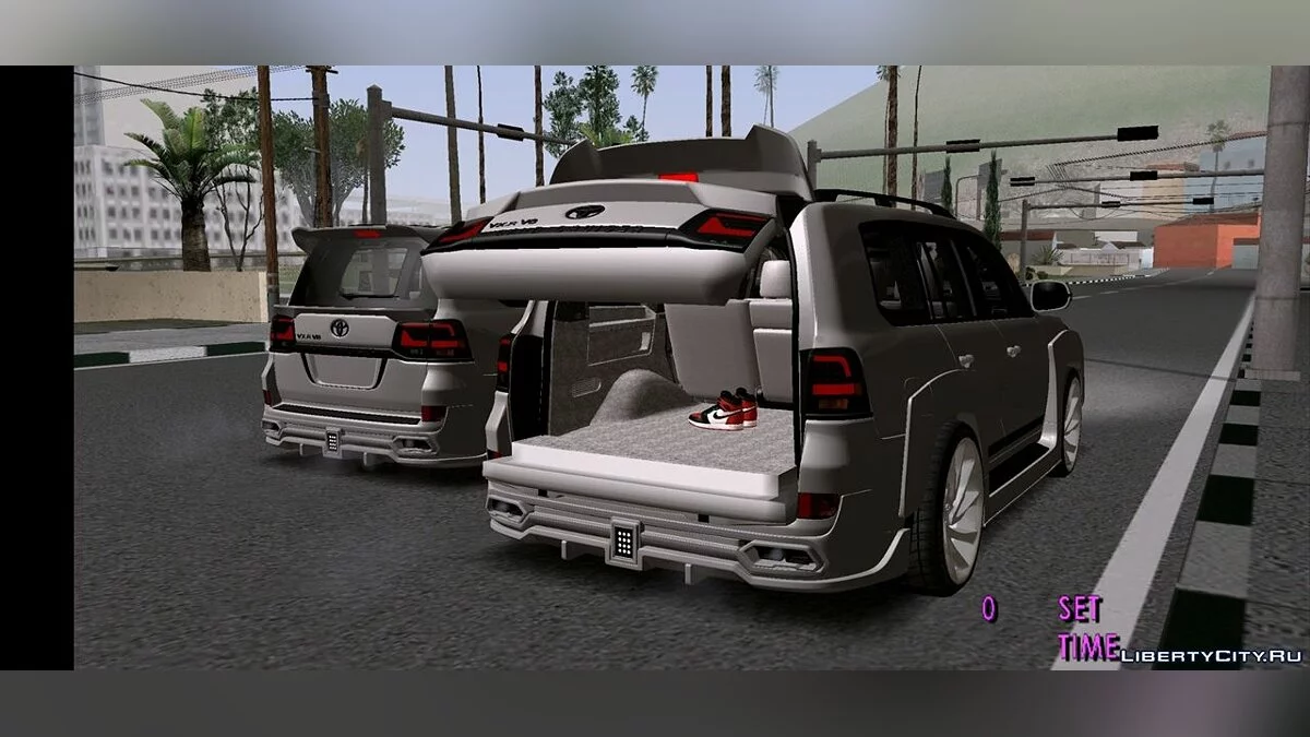 Toyota Land Cruiser / GTA San Andreas (iOS, Android)