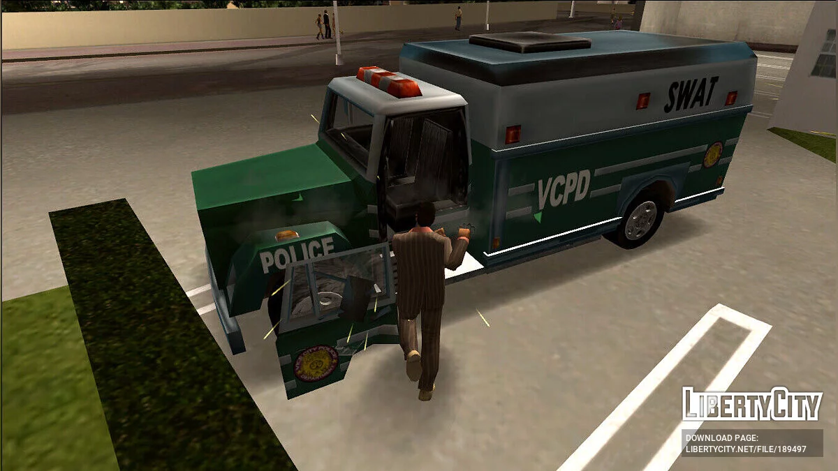 Возможность выбить запертую дверь машины / GTA Vice City